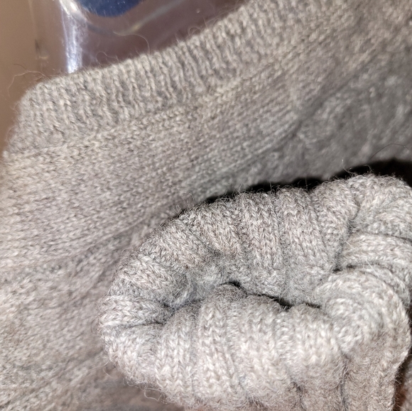 Hand made Versace deep V-neck sweater - Picture 6 of 6